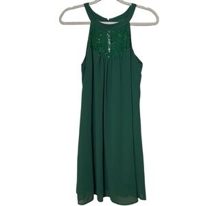 🍁 NWT Vanberfia Medium Green Dress Sleeveless Lace Top Back Neck Button